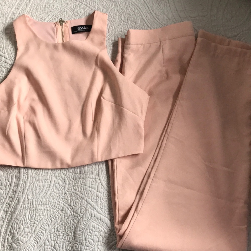 Lulu two piece crop top pant outfit